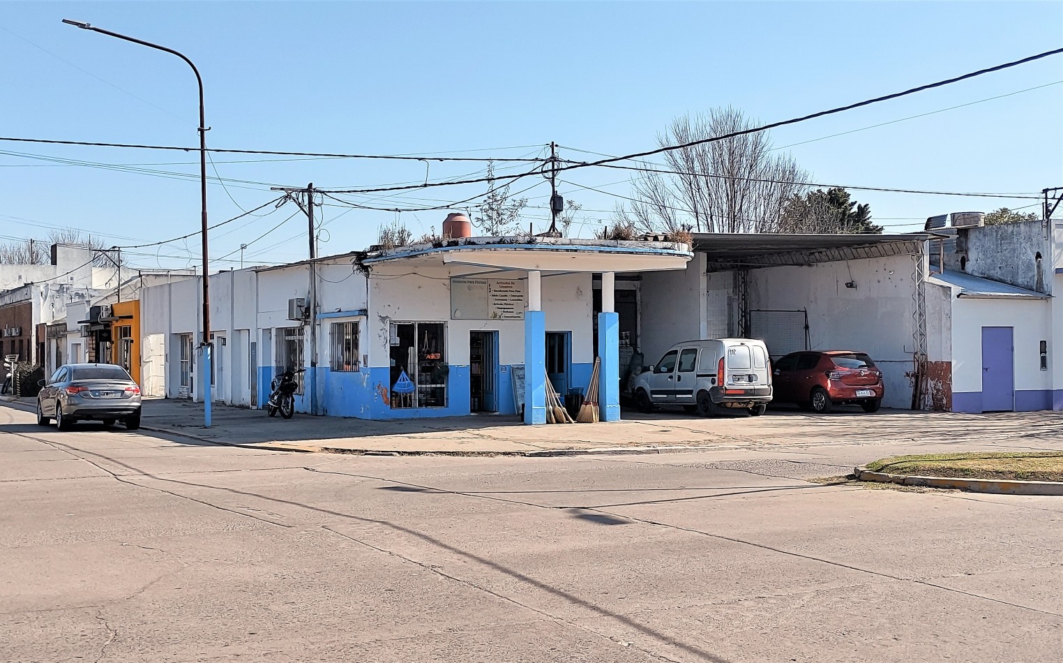 LOCAL EN ESQUINA - EN GRAL. PINTO