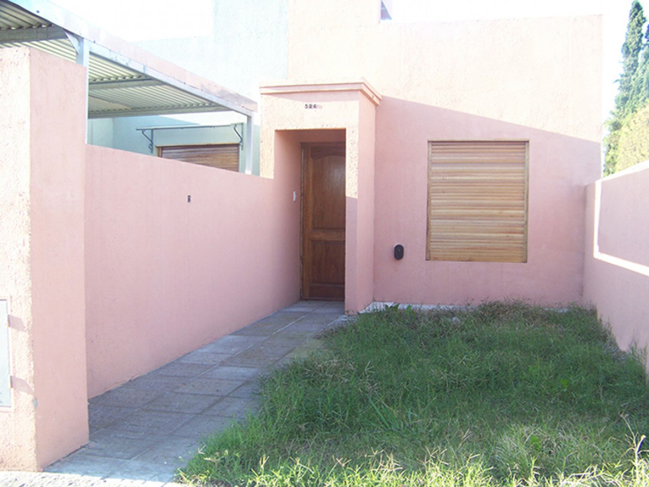 DEPTO TIPO CASITA DE 1 DORMITORIO - EN ALQUILER